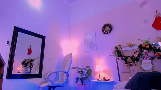 LindaRey  online show from November 18, 4:32 pm