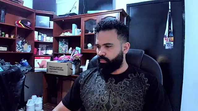 Snapshot of Drako_Argentii chatting on March 11, 4:41 am Drako Argentii online show from March 11, 4:41 am
