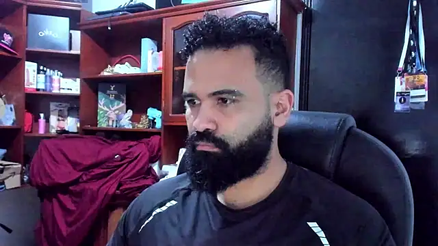 Snapshot of Drako_Argentii chatting on March 8, 3:06 am Drako Argentii online show from March 8, 3:06 am