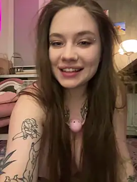 Vikki toriya online show from February 10, 9:47 pm