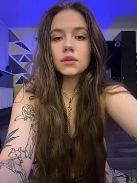 Vikki toriya online show from November 7, 1:32 am