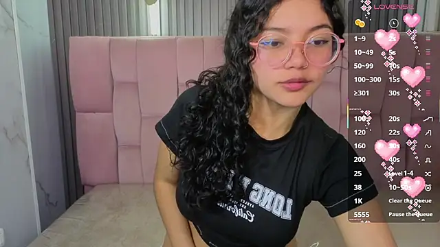 victoria castillo b online show from December 17, 3:11 am