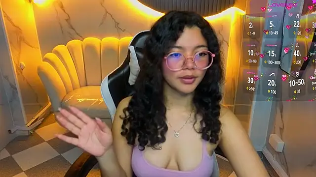 victoria castillo b online show from March 10, 7:51 pm