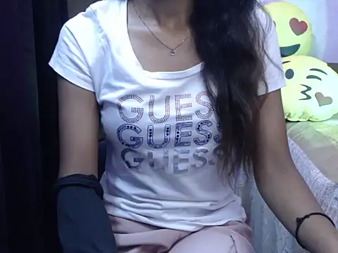 Snapshot of Angel_kiyara chatting on October 5, 6:31 pm Angel kiyara online show from October 5, 6:31 pm