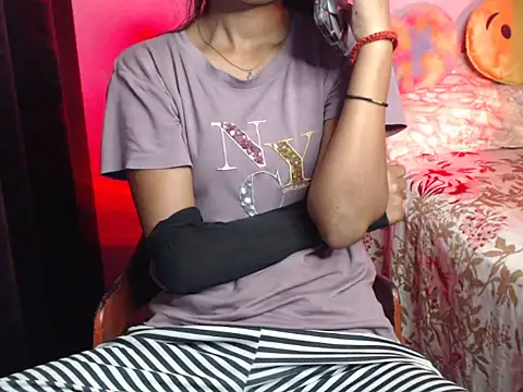 Angel kiyara online show from May 19, 7:15 am