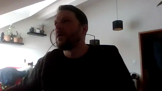 BennyLommy online show from February 16, 2:27 pm