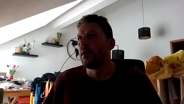 BennyLommy online show from August 5, 2:44 pm