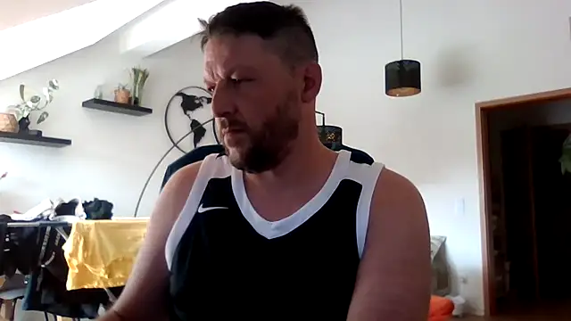 BennyLommy online show from July 20, 1:35 pm