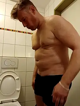 MArciQuarky online show from October 4, 2:29 pm