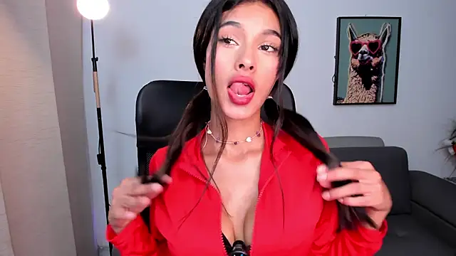 bonnie-love online show from February 25, 8:19 pm