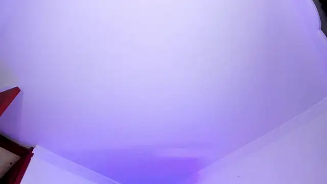 Snapshot of JulietaBomGV chatting on October 10, 12:22 am JulietaBomGV online show from October 10, 12:22 am