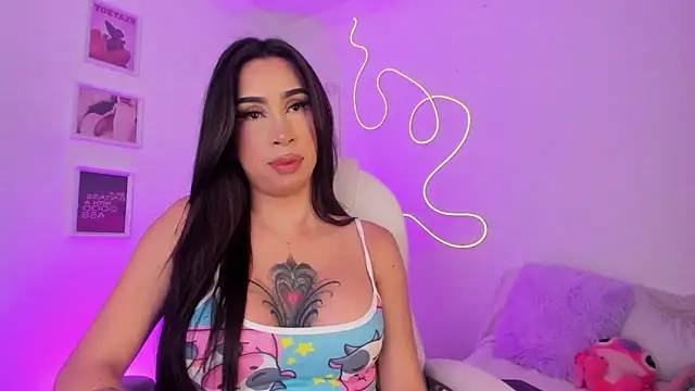 Snapshot of JulietaBomGV chatting on March 15, 4:13 am JulietaBomGV online show from March 15, 4:13 am