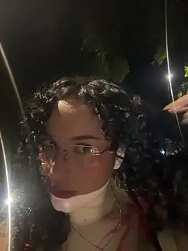 Snapshot of Electra_doll_ chatting on December 16, 12:37 am Electra doll online show from December 16, 12:37 am