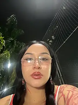 Electra doll  online show from February 18, 12:30 am