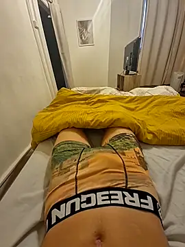 Snapshot of Sportif7413 chatting on February 27, 12:56 pm Sportif7413 online show from February 27, 12:56 pm