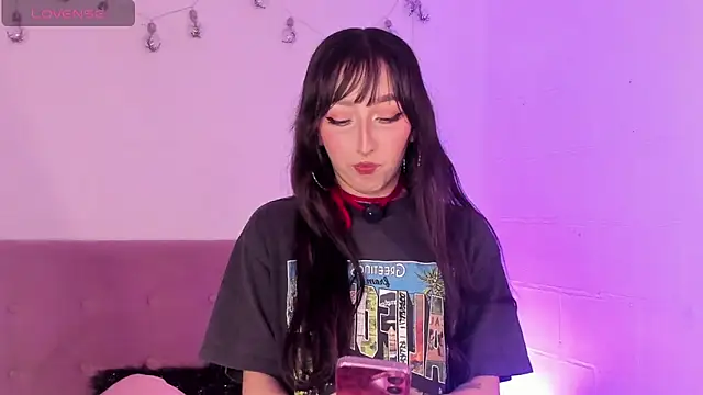 v1cky  online show from February 17, 10:18 pm