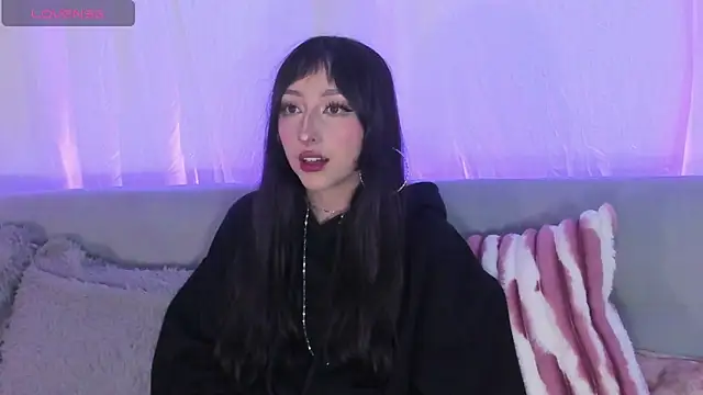 v1cky  online show from June 7, 10:26 pm
