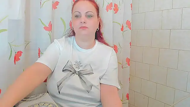 Snapshot of Adelamilfsex chatting on February 15, 7:28 pm Adelamilfsex online show from February 15, 7:28 pm