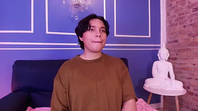 Snapshot of Emmapark_ chatting on November 13, 1:09 am Emmapark online show from November 13, 1:09 am