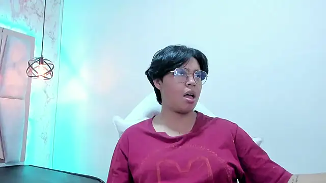 Snapshot of Emmapark_ chatting on March 6, 1:05 am Emmapark online show from March 6, 1:05 am