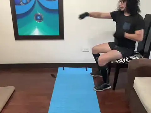 littlelatinhunter online show from November 21, 11:42 am