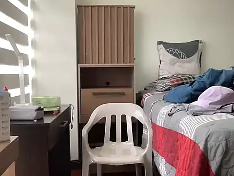 littlelatinhunter online show from November 5, 9:40 pm