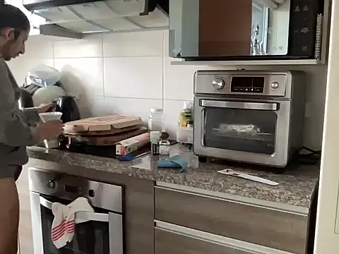 littlelatinhunter online show from December 5, 11:53 am