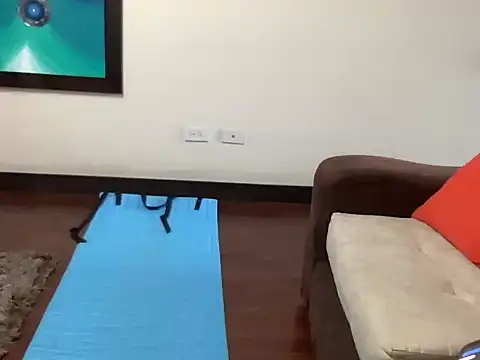 littlelatinhunter online show from October 29, 12:04 pm