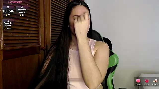 sofiaduque 26 online show from October 2, 8:56 pm