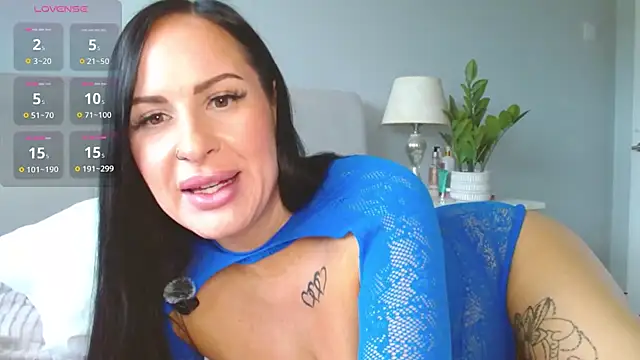 Layla UK online show from March 5, 10:12 am