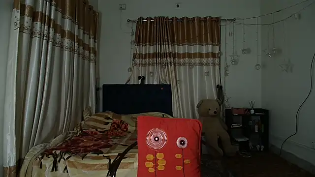 Snapshot of Jen_jennyy1 chatting on November 4, 7:39 pm Jen jennyy1 online show from November 4, 7:39 pm