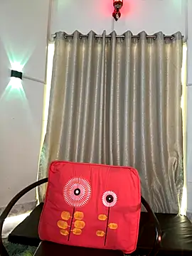 Jen jennyy1 online show from November 29, 6:52 pm