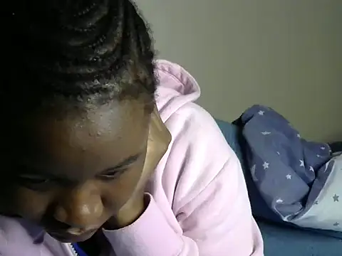 Novah  online show from November 29, 8:20 pm