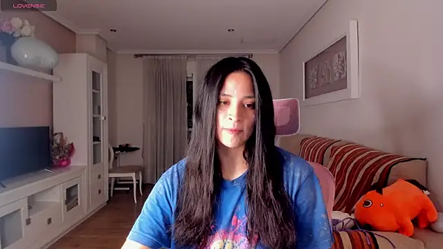 bella apont online show from October 29, 9:25 pm