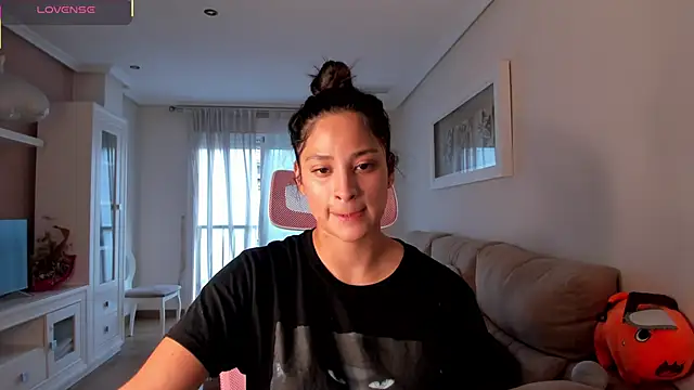 Snapshot of bella_apont chatting on October 12, 5:03 pm bella apont online show from October 12, 5:03 pm