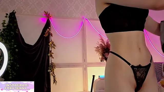 JennyDilly online show from March 12, 8:24 pm