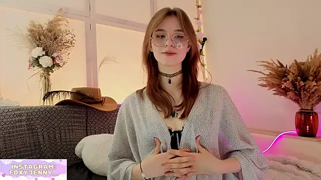 JennyDilly online show from April 17, 8:22 pm