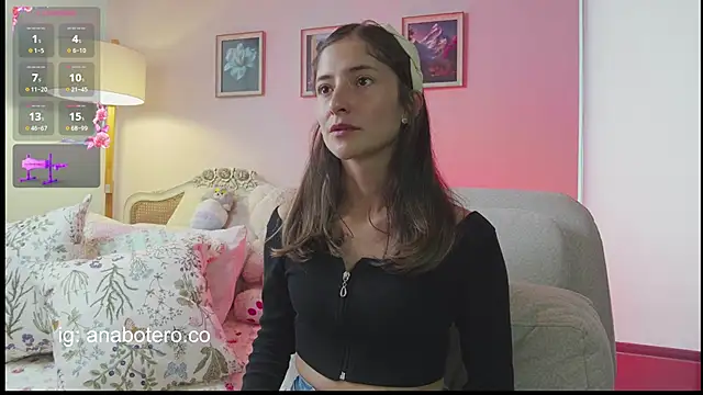 KittyAna online show from April 7, 7:48 pm