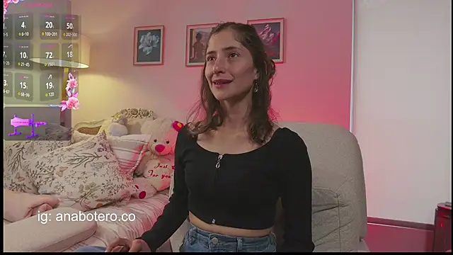 KittyAna online show from November 26, 8:42 pm