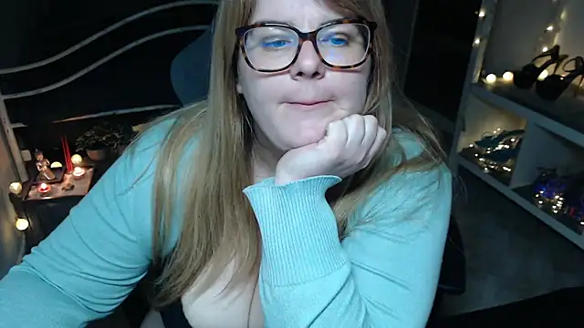 ZoeyLey online show from March 27, 11:27 pm