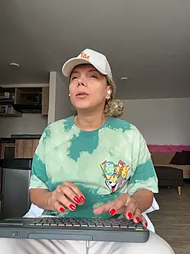 Georgiafox online show from February 16, 2:27 pm