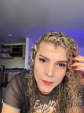 Snapshot of Georgiafox chatting on November 27, 3:34 pm Georgiafox online show from November 27, 3:34 pm