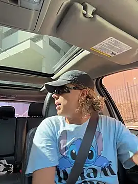 Snapshot of Georgiafox chatting on November 2, 2:00 pm Georgiafox online show from November 2, 2:00 pm