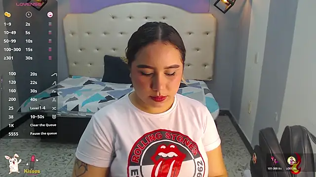 Snapshot of Kathiasaints chatting on November 7, 10:46 pm Kathiasaints online show from November 7, 10:46 pm