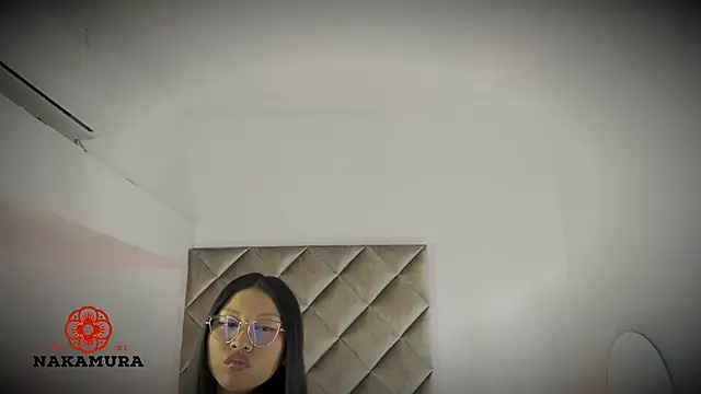 Snapshot of nakamura_sam chatting on October 25, 2:33 am nakamura sam online show from October 25, 2:33 am