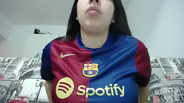 Snapshot of Contantin_helena chatting on March 22, 9:53 pm Contantin helena online show from March 22, 9:53 pm