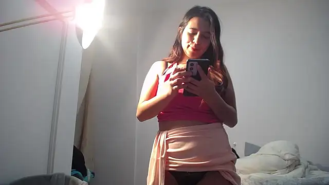 Snapshot of Contantin_helena chatting on December 9, 12:34 am Contantin helena online show from December 9, 12:34 am
