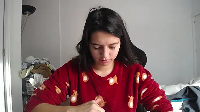 Contantin helena online show from December 4, 10:58 am