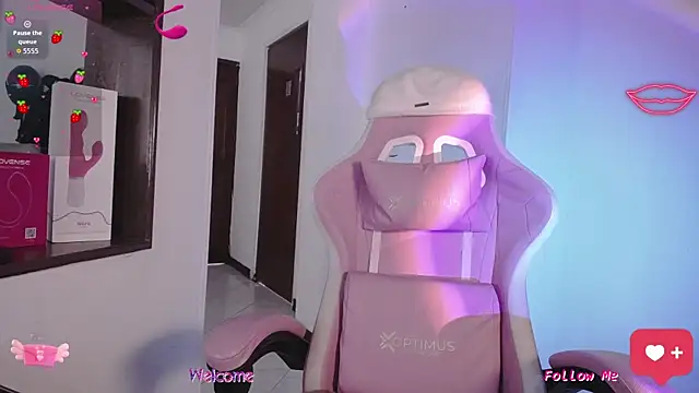 SexyLuna   online show from January 12, 7:53 pm