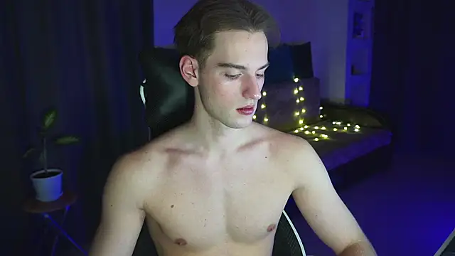 Litmate online show from December 19, 1:42 am